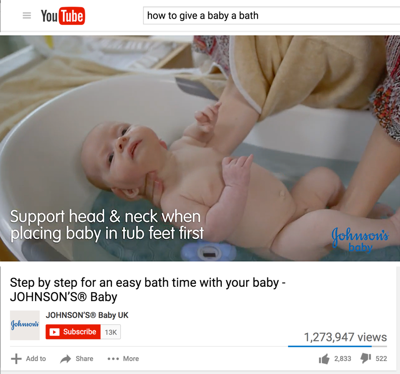 YouTube Memberi Baby A Bath